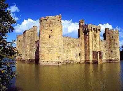 11 Amazing Castles from Around the World