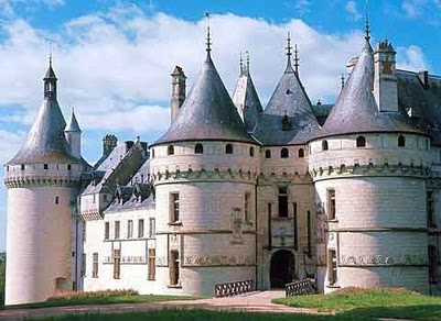 11 Amazing Castles from Around the World