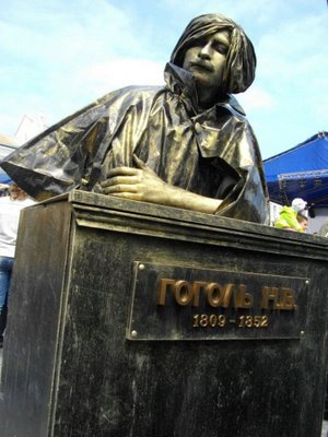 Living Statues Championship