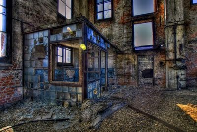 24 Stunning HDR Photographs of Abandoned Industrial Sites